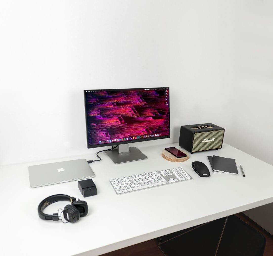 Blogging Strategy 5 lazy blogger method passive blog income, blog monetization, work smarter blogging, faceless bloggin