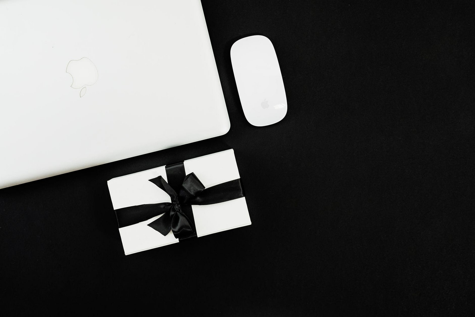 The Digital Product Creator’s Toolstack (2026): The 7 Tools That Actually Ship Products — And the 30 You Can Ignore 10 digital product creator tools