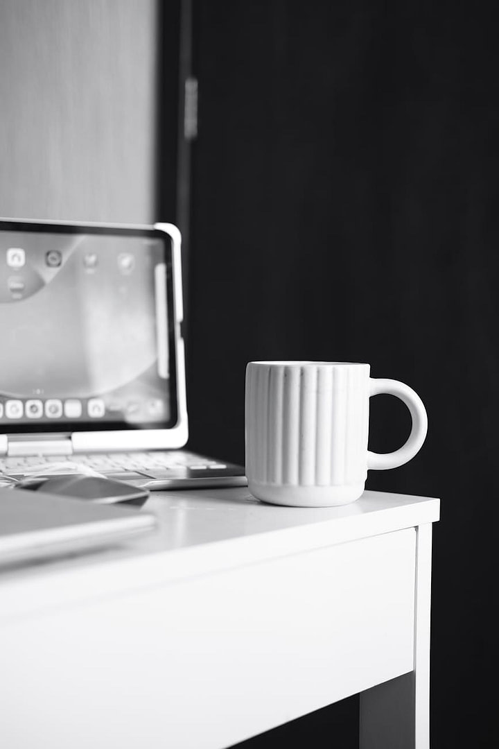 Stop Guessing. Start DominatingYour Niche in 2026 1 niche marketing kit