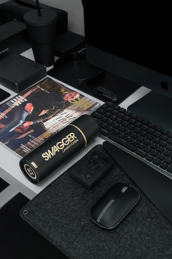 8 Common Mistakes When Starting a Blog (2026 Guide to Actually Succeeding) 10 a collective mockup of black items and gadgets