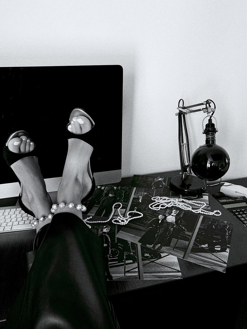 Stop Guessing. Start DominatingYour Niche in 2026 15 feet on a desk