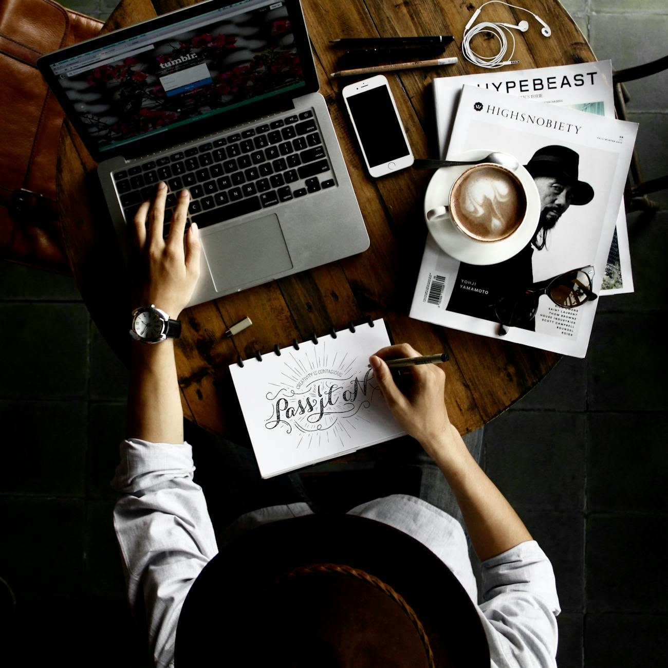 Keyword research for blogging: Simple ways to find topics that actually work in 2025