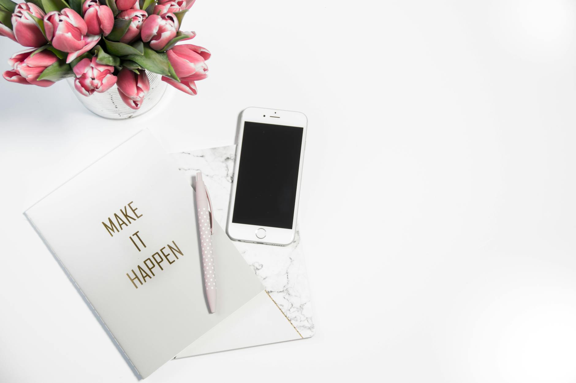  content marketing frameworks to create your ultimate strategy. Learn how to attract the right audience, boost traffic, and scale your business with ease.pexels-photo-843266.jpeg