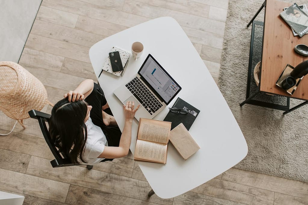 THE SYSTEM THAT SLASHES WRITING TIME BY 83% AND TRIPLES CONVERSIONS THE SYSTEM THAT SLASHES WRITING TIME BY 83% AND TRIPLES CONVERSIONS The System That Slashes Writing Time By 83% And Triples Conversions