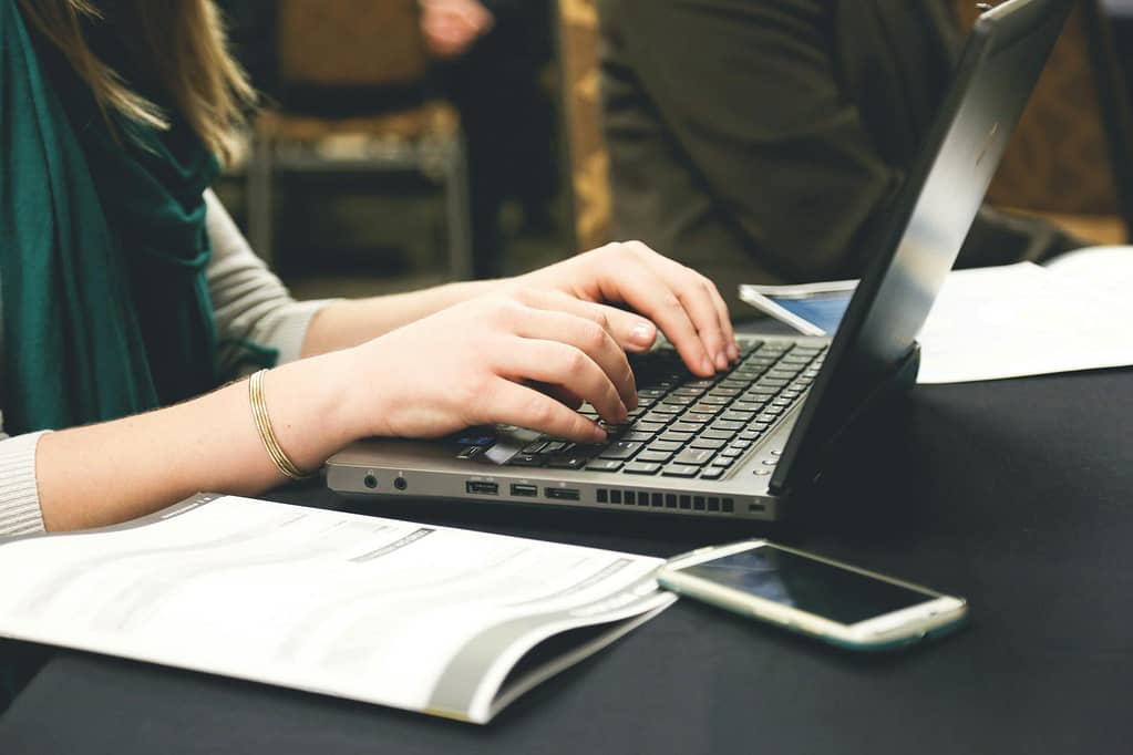 Sales copy
Boost your online sales today! Learn how to write persuasive sales copy that captivates your audience and drives conversions. Start improving now!